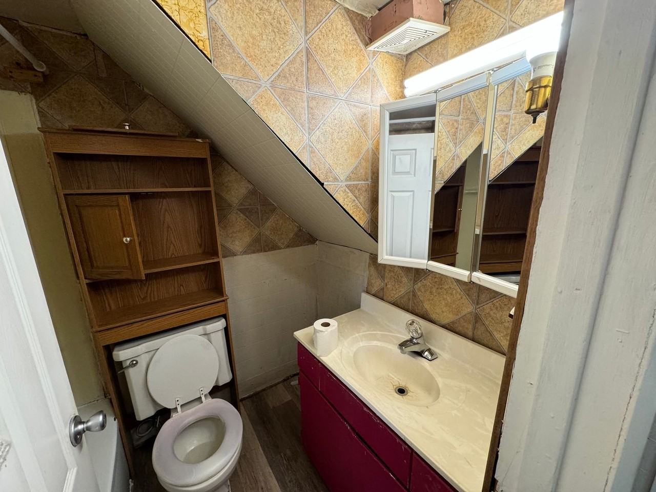 114 Fred St - Photo 5 of 17