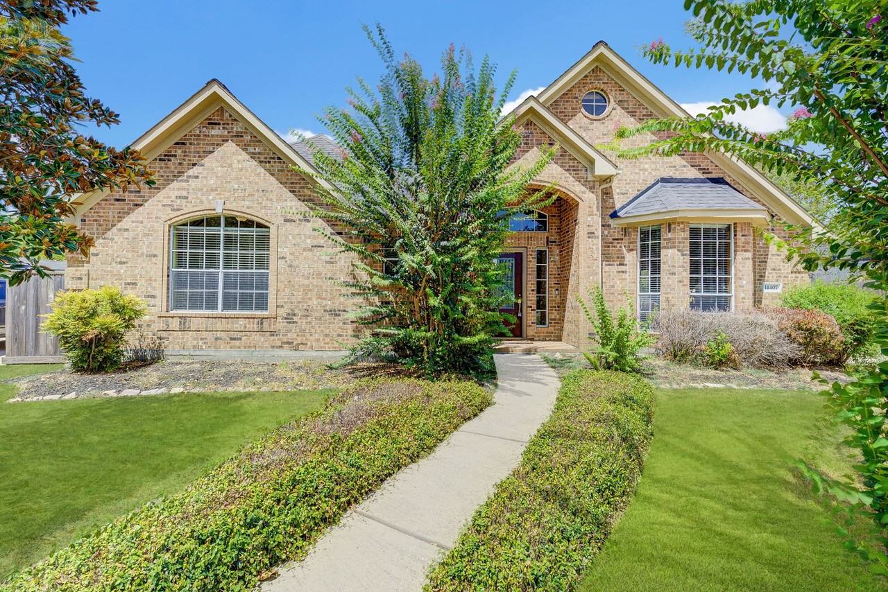 14407 Jessica Falls Cir - Photo 2 of 30