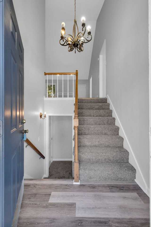 2270 Ermine Dr - Photo 5 of 31