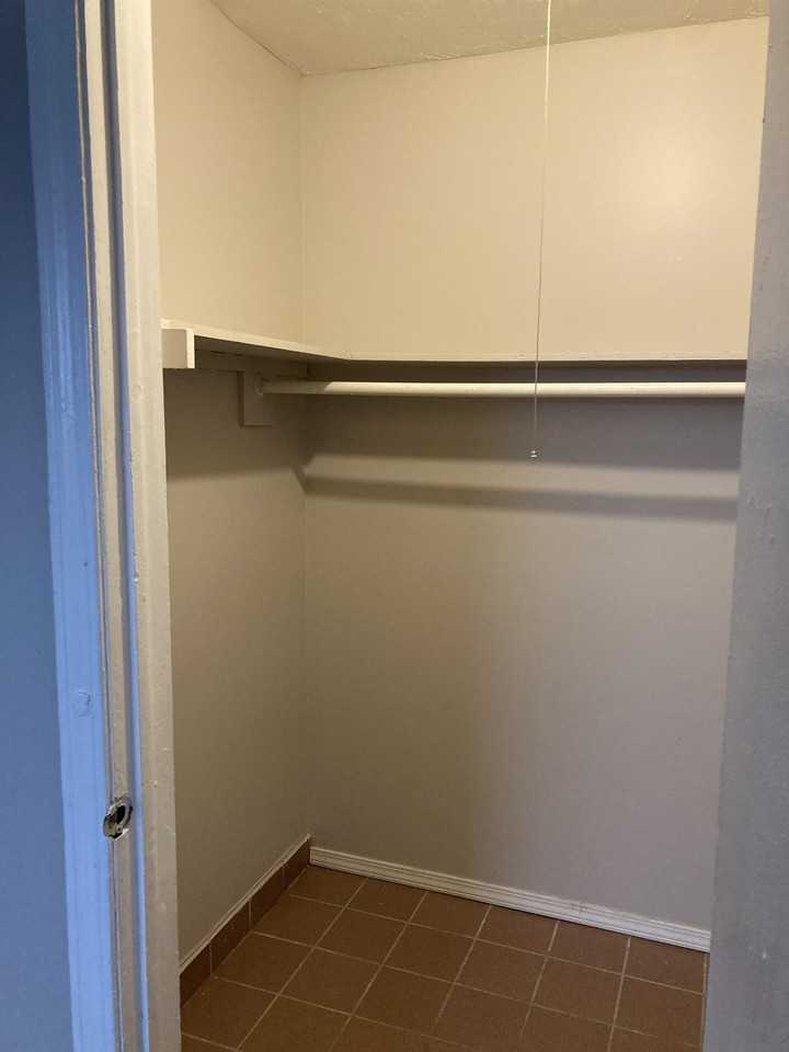 Durrell Avenue, 3115 - 45207 - Photo 4 of 8