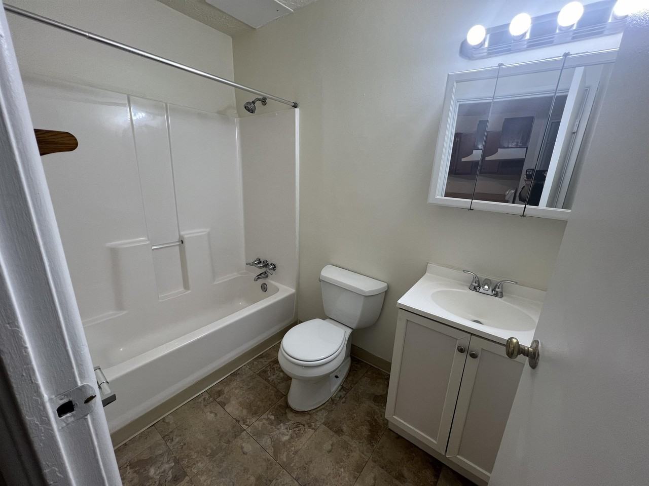 Cheviot Road 6285 - 45247 - Photo 6 of 16