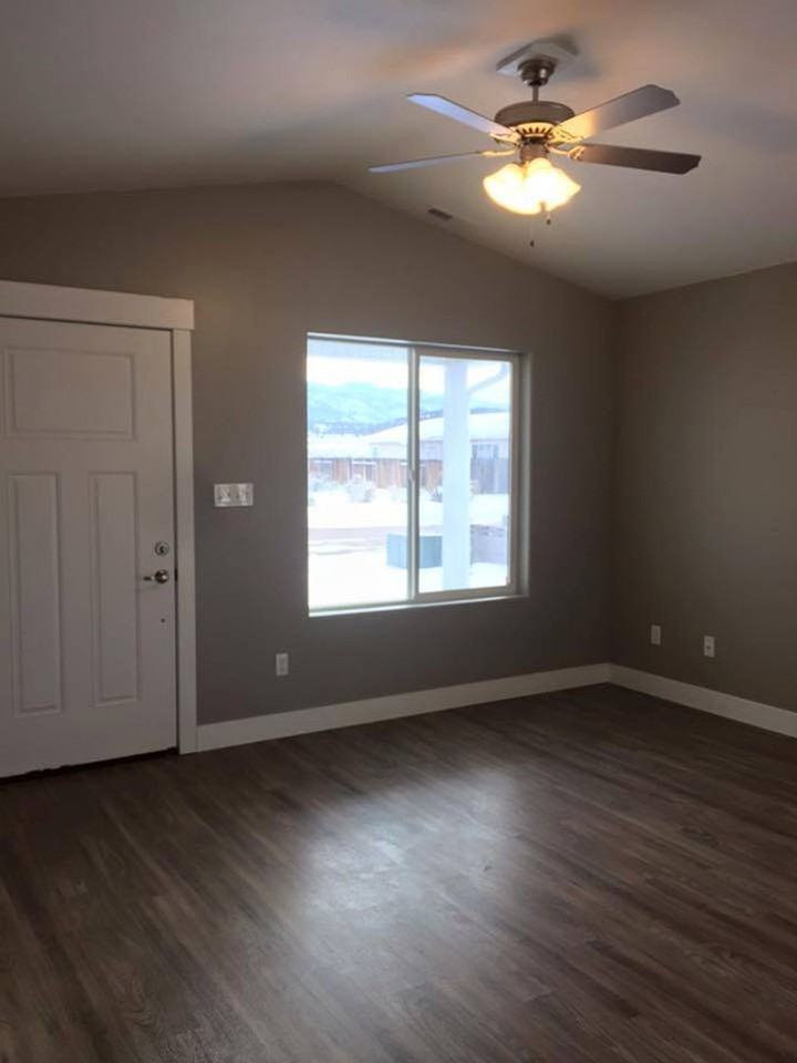 2224 W 475 S - Photo 3 of 29