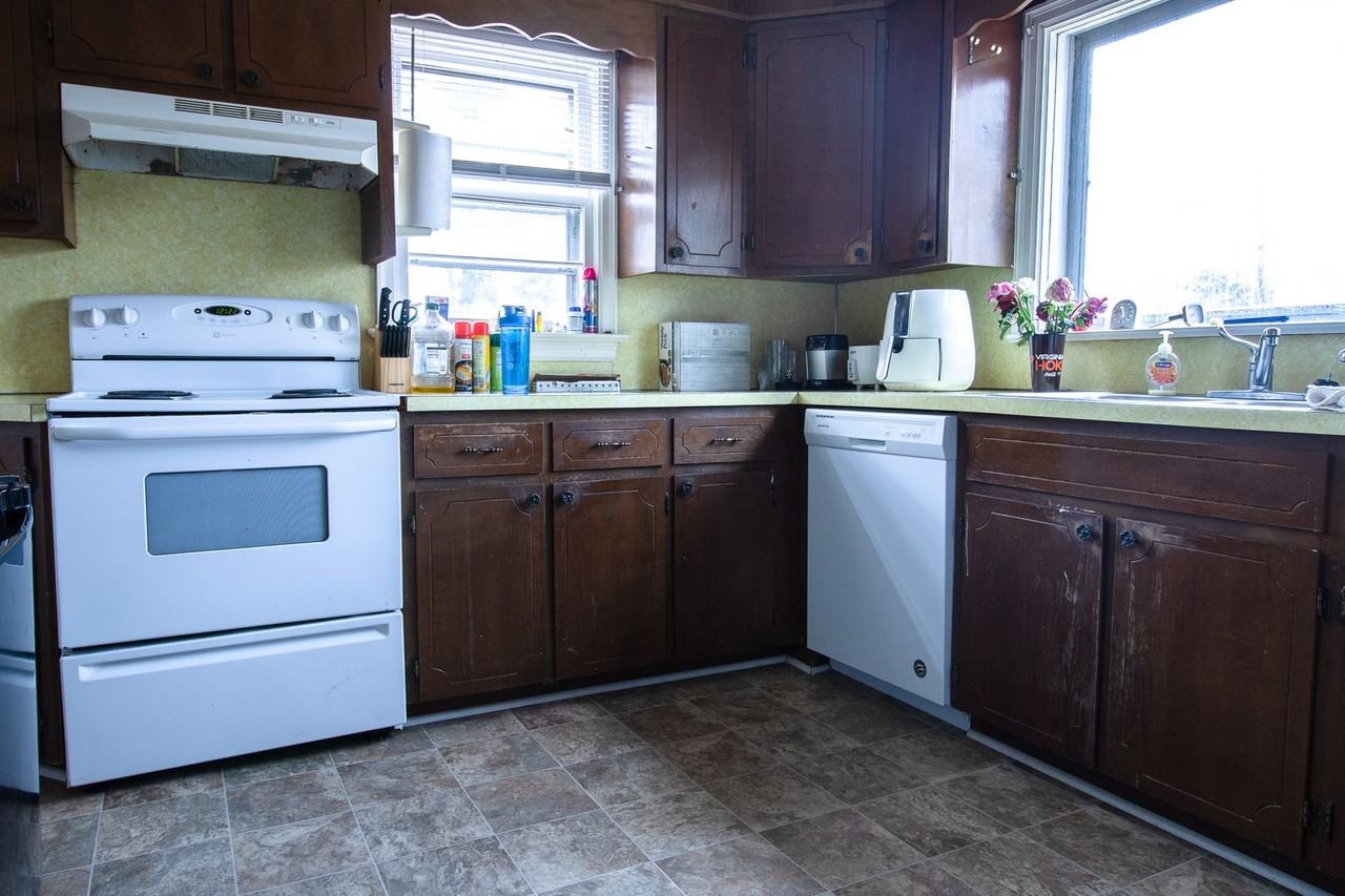 1506 N Main St - Photo 4 of 8