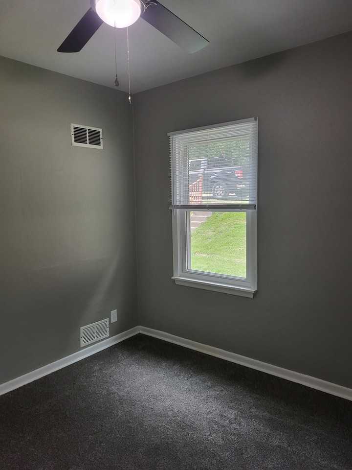 2604 Grant Street - Photo 2 of 9