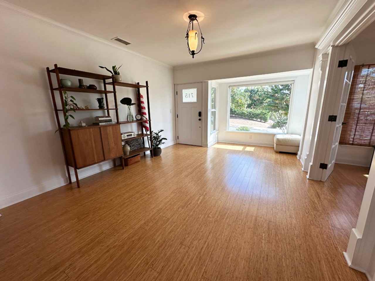 715 N Richman Ave - Photo 5 of 18