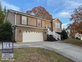 705 Mecca St Ne - Photo 1 of 1