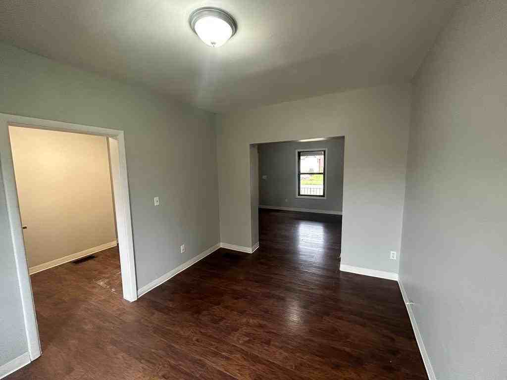 1629 Shehy St - Photo 3 of 7