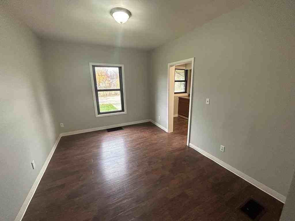 1635 Shehy St - Photo 2 of 8