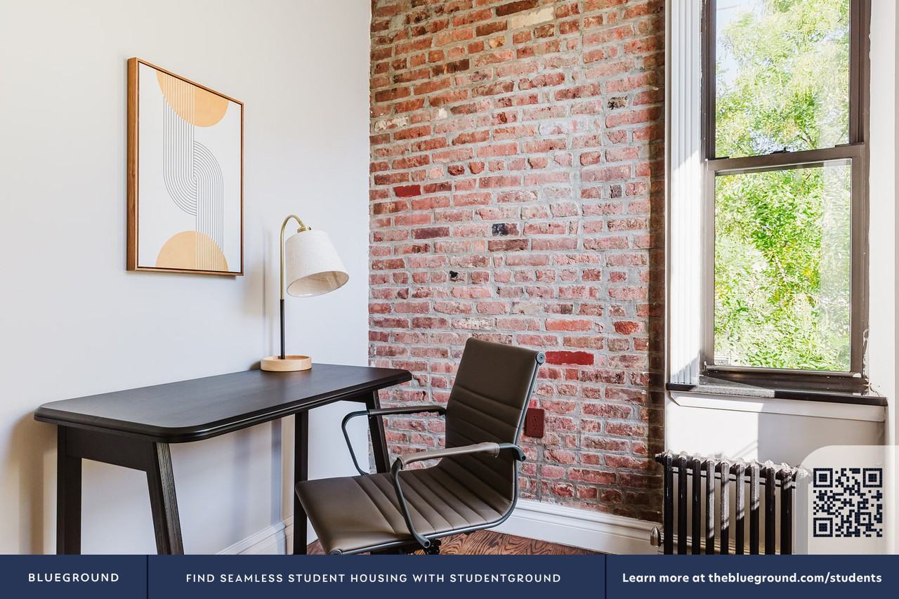 309 East 8th Street - Photo 7 of 23