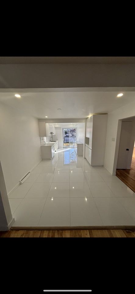 8908 Boul Châteauneuf - Photo 3 of 10