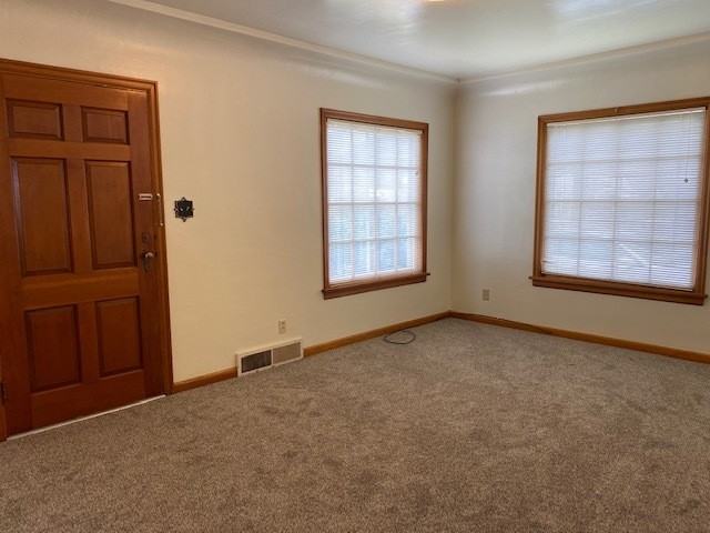 131 Kensington Ave - Photo 2 of 19