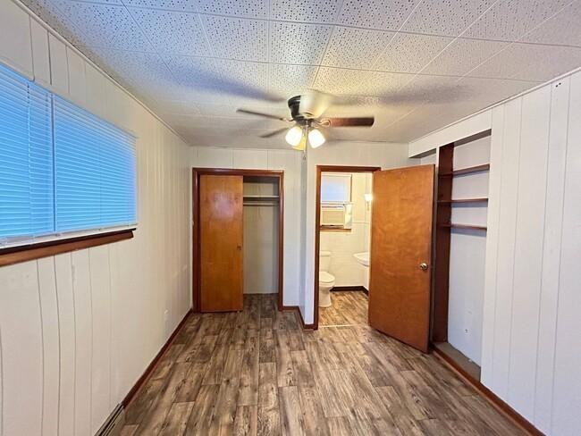 4414 Kenneth Ave 3,2 - Photo 2 of 10