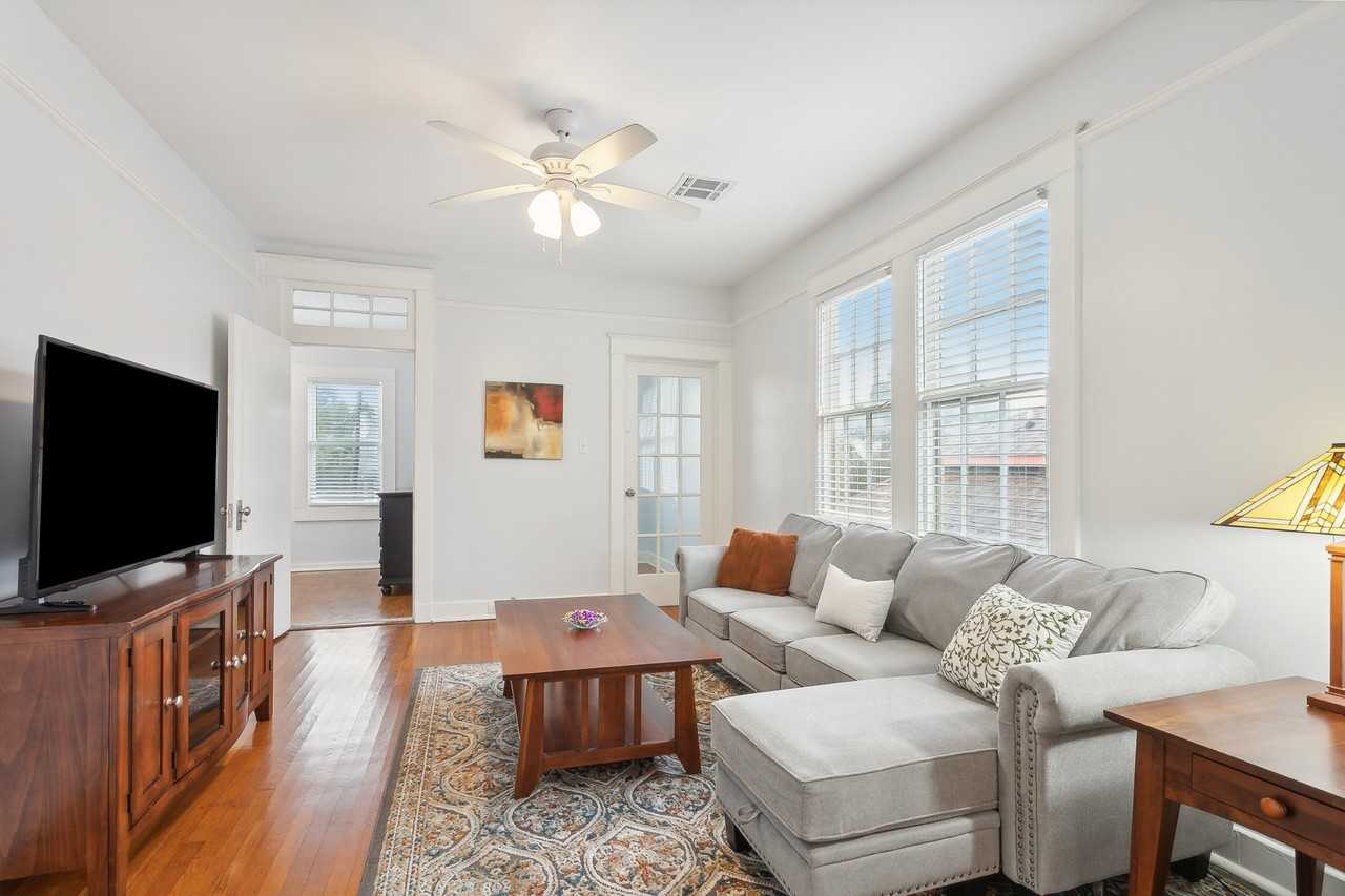 2211 Broadway St #NA - Photo 3 of 20