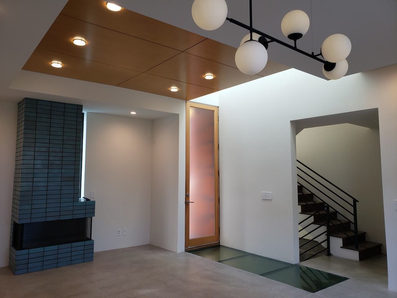 424 South Venice Boulevard #1 - Photo 6 of 27