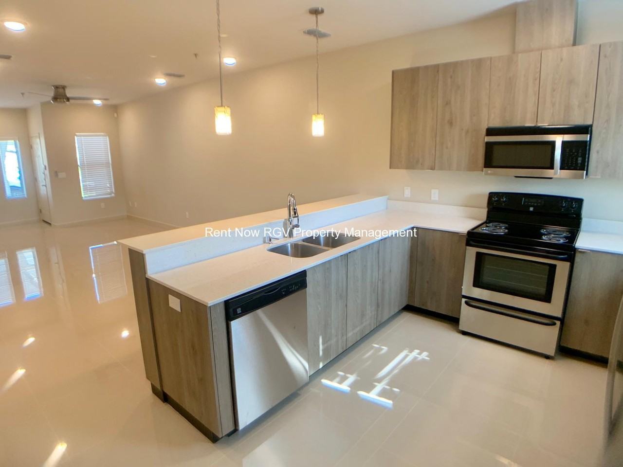 414 Newport Ave #1 - Photo 4 of 11