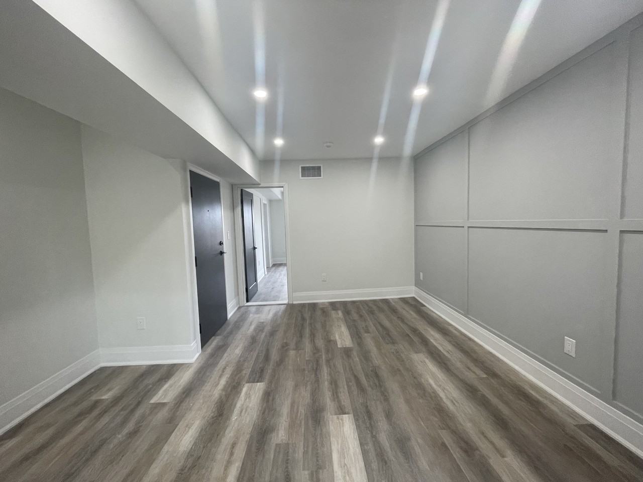 564 Main st east - Photo 3 of 9