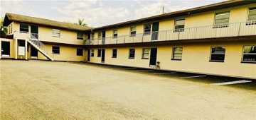 featured image of 2700 Palmadelia Ave