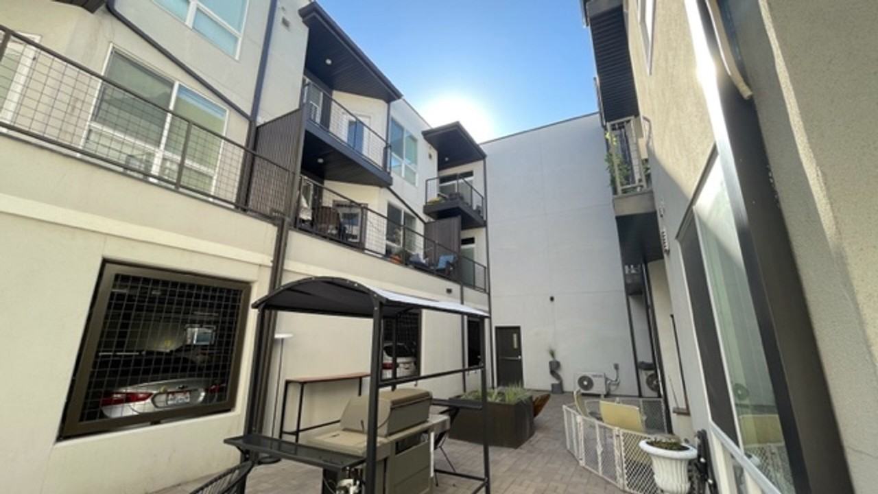 965 W 850 S - Photo 2 of 19