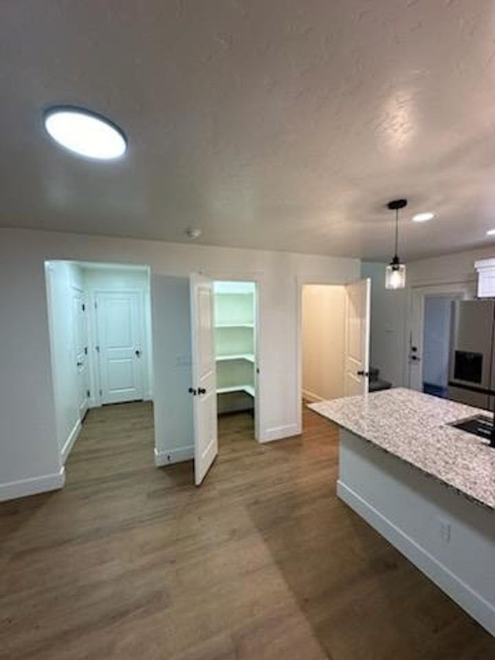 364 Nw Bradford Ave - Photo 4 of 21