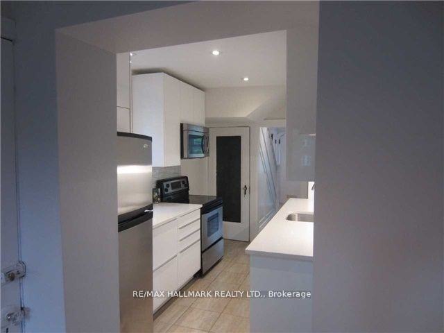 452 Saint Clements Avenue - Photo 3 of 8