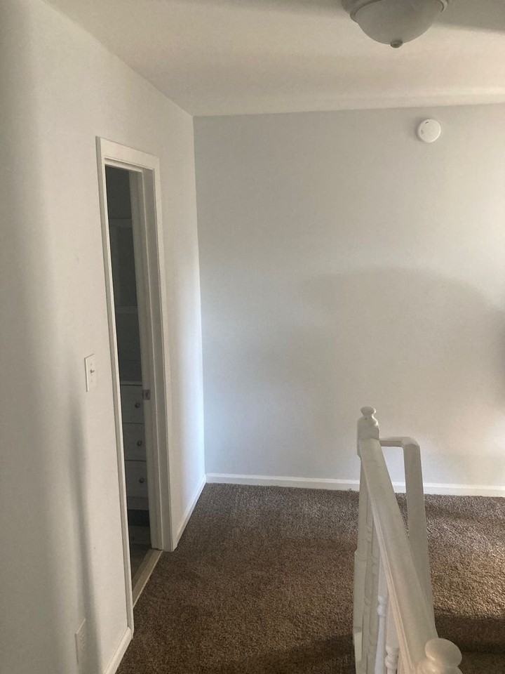 301 Advocate Ct #A - Photo 7 of 12