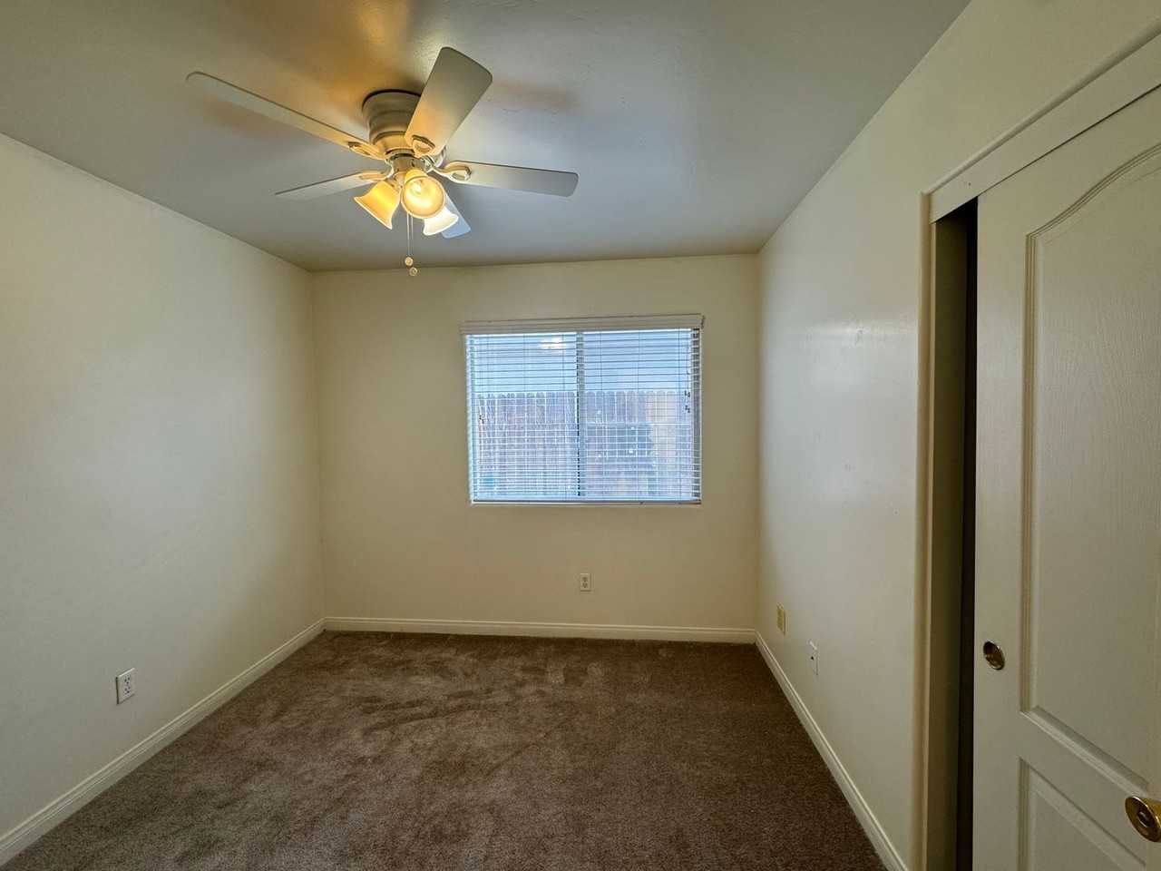 9109 Chattaroy St - Photo 7 of 13