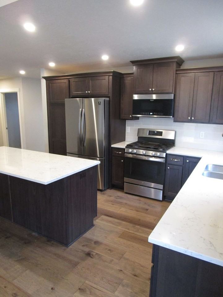 979 Ne Whistle Way - Photo 3 of 15