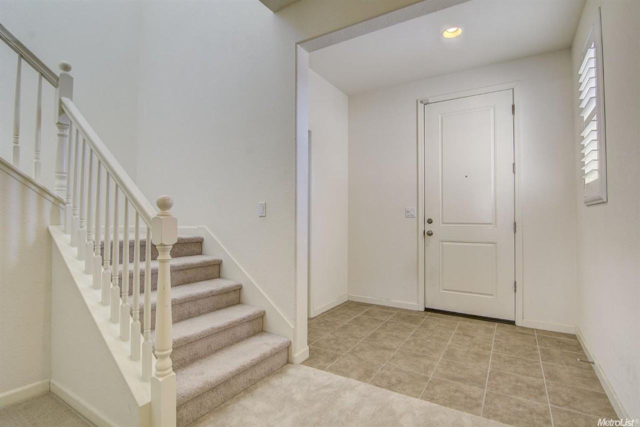 10505 Siltstone Way - Photo 3 of 30