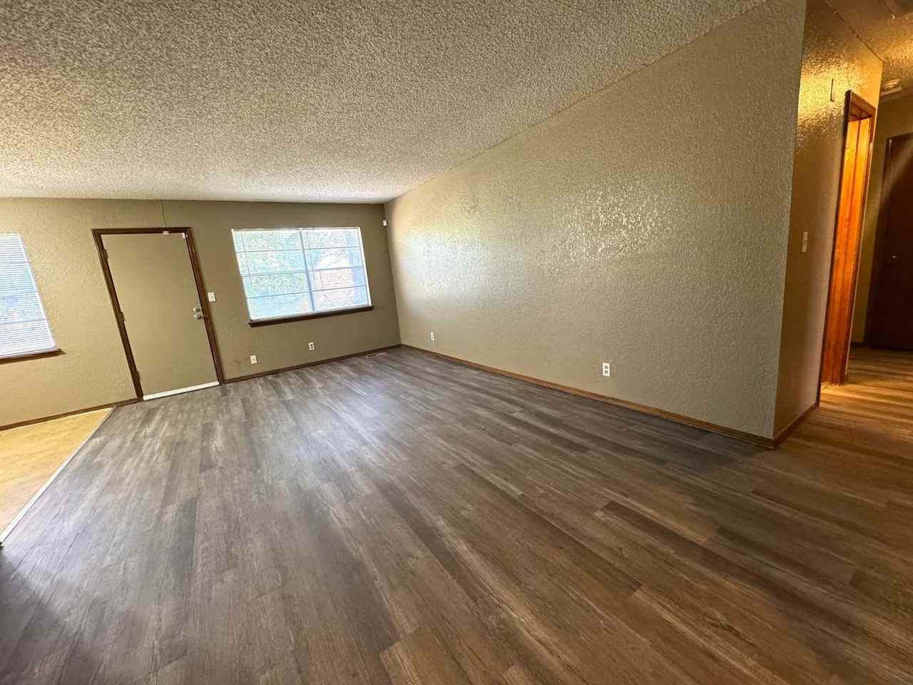 1403 S 121st East Ave - Photo 3 of 18