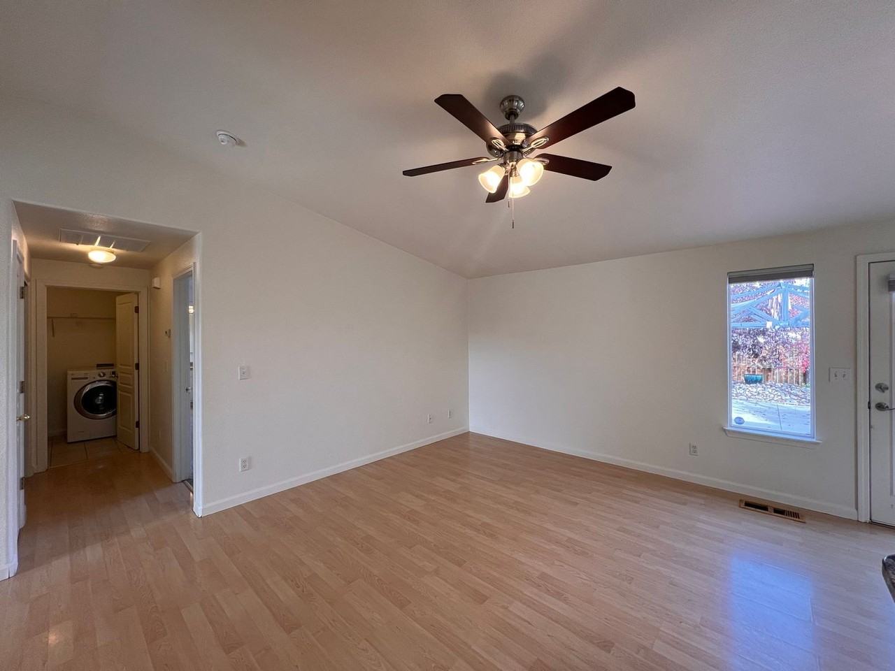 432 Trellis Dr - Photo 6 of 31