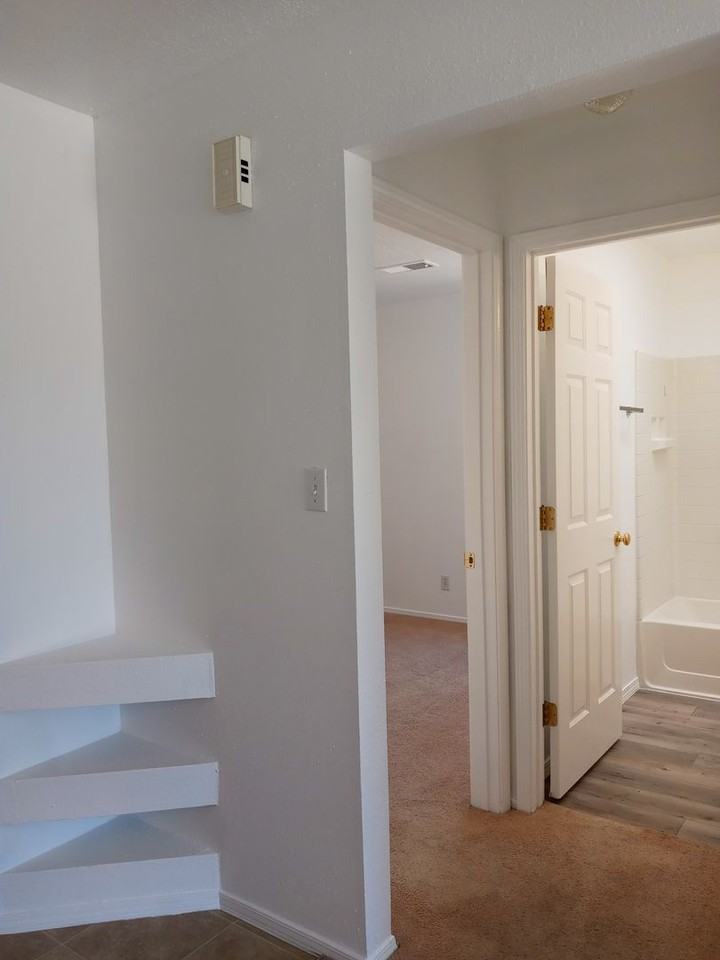 2401 High Desert Cir Ne - Photo 4 of 10