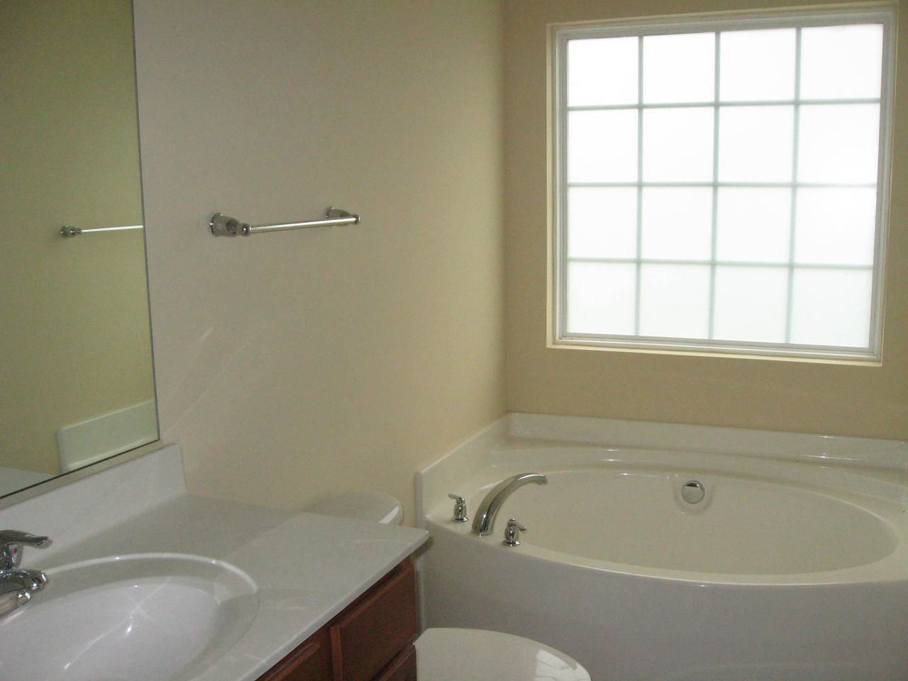 1626 Daisy Park Dr - Photo 6 of 9