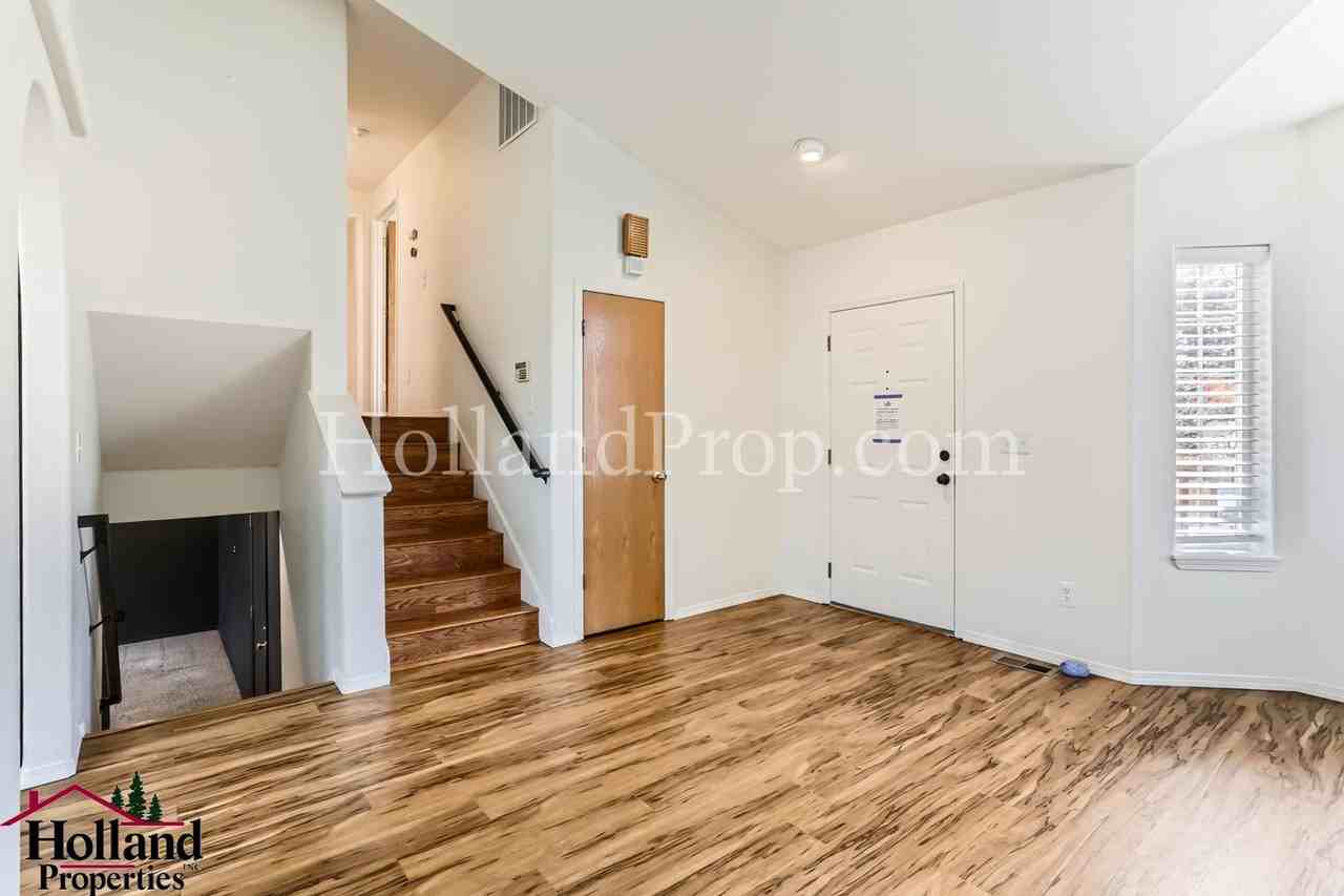 3076 Ne Kaster Dr - Photo 5 of 29