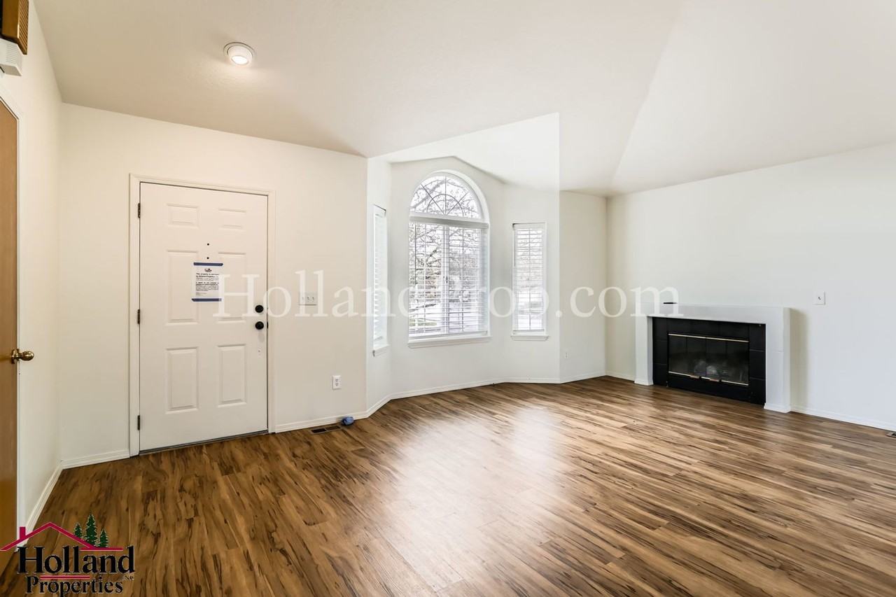 3076 Ne Kaster Dr - Photo 6 of 29