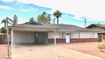 featured image of 1241 W 10th St