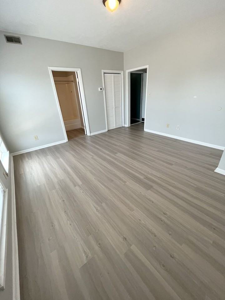 Sanders Flats - Photo 2 of 13