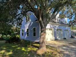 featured image of 968 E Second St