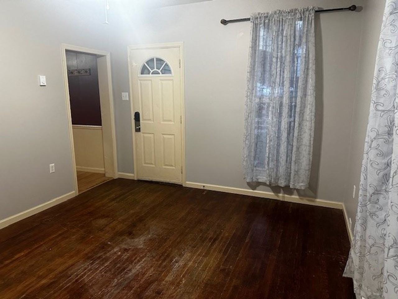 50 Lincoln Ave - Photo 3 of 30