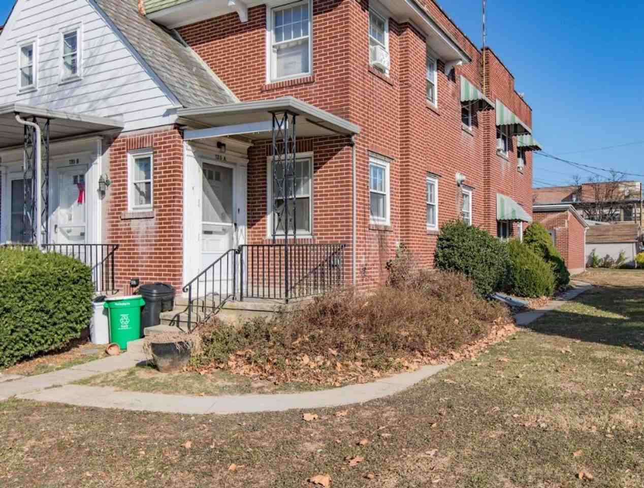 735 N 22nd St - Photo 2 of 20