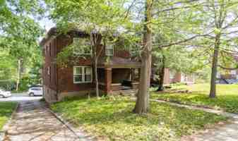 featured image of 1405 University Ave