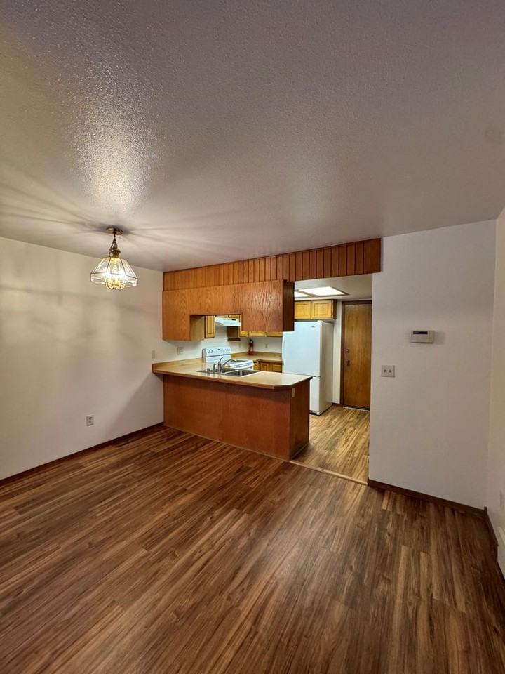 3311 Orion Cir - Photo 2 of 10