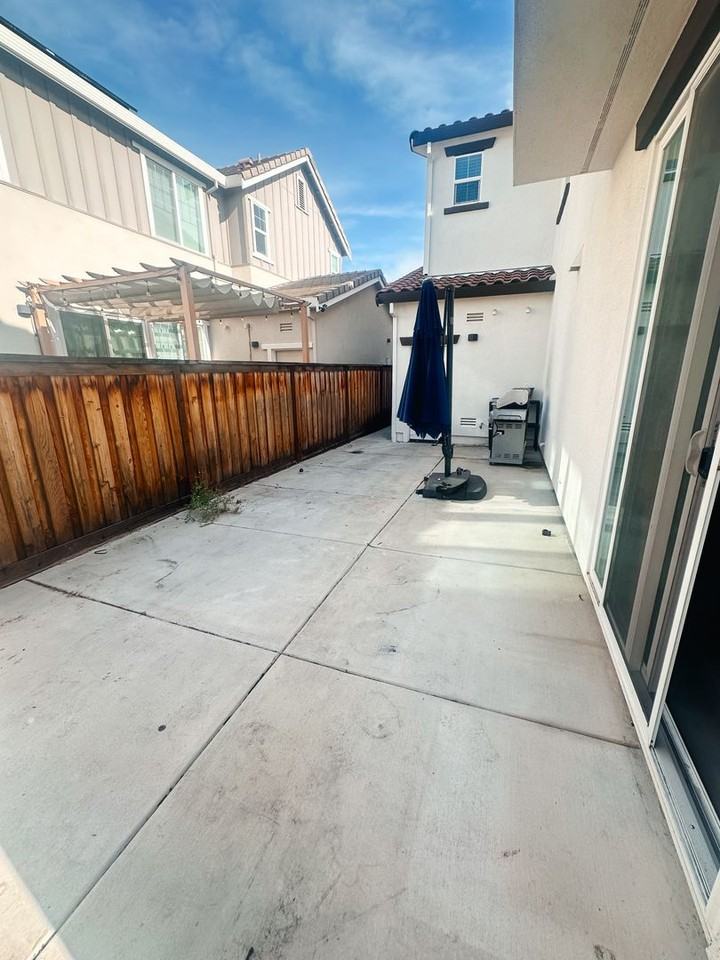 815 Barney Cmn - Photo 5 of 21