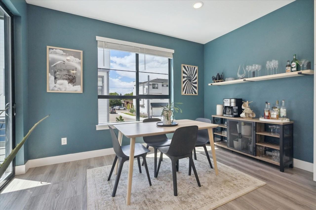 2002 S Holly St - Photo 6 of 26