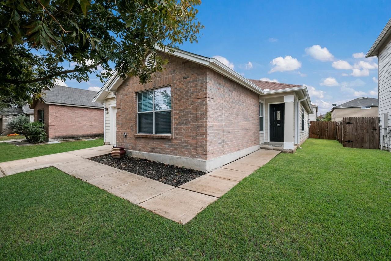 8848 Staghorn Ml - Photo 2 of 22