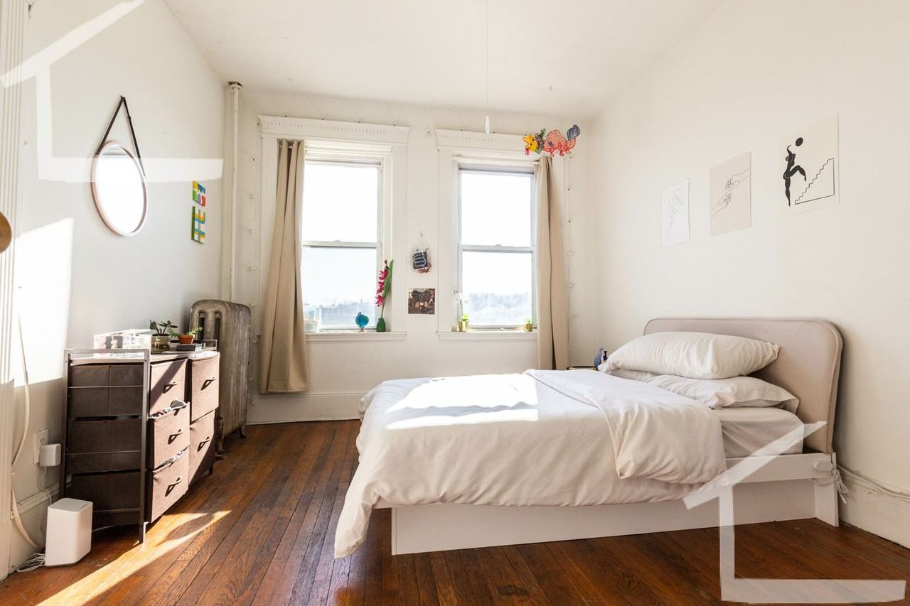 50 Brighton Avenue - Photo 4 of 7