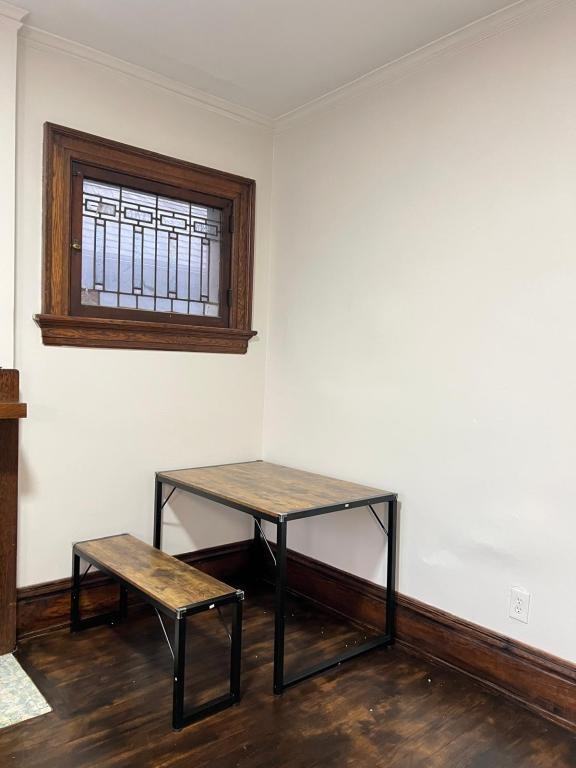 1555 Neil Ave - Photo 6 of 8