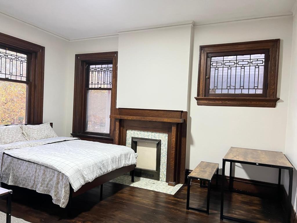 1555 Neil Ave - Photo 7 of 8