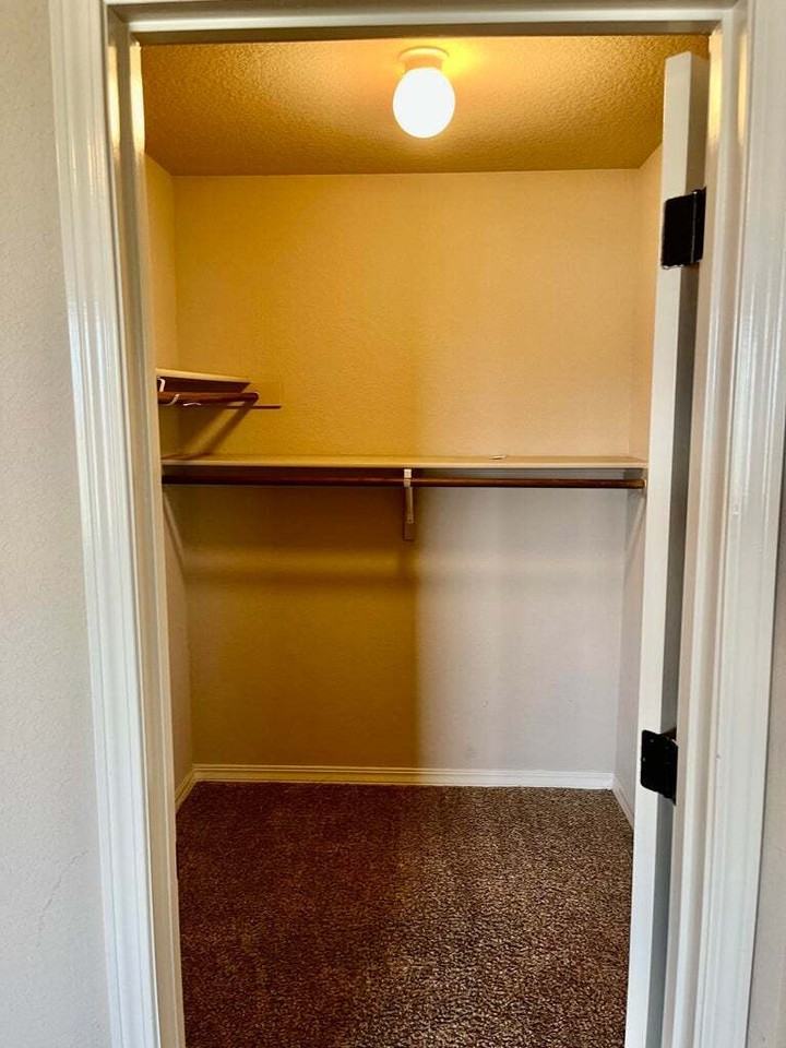 14776 Tim Hardaway Dr - Photo 2 of 34