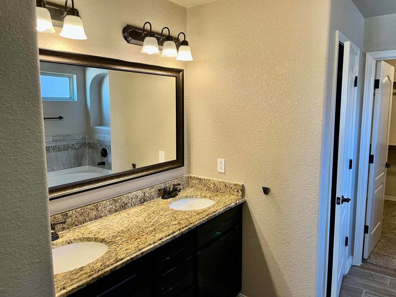 14776 Tim Hardaway Dr - Photo 6 of 34