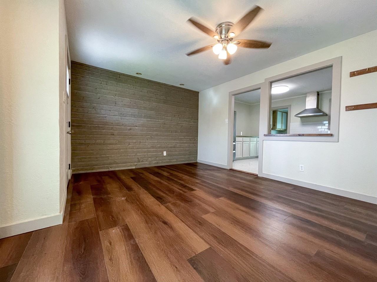 244 Ridgewood Ave - Photo 5 of 30